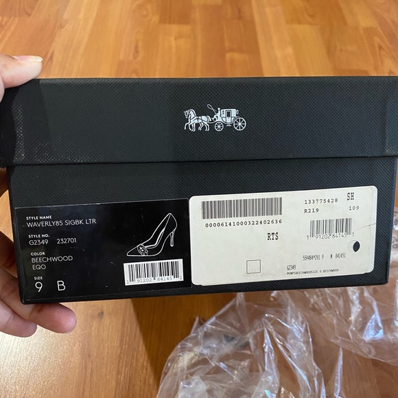 NIB Authentic Coach waverly pump heels sz 9 - Picture 6 of 13